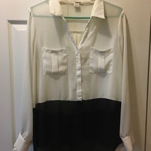 Sheer blouse, two toned